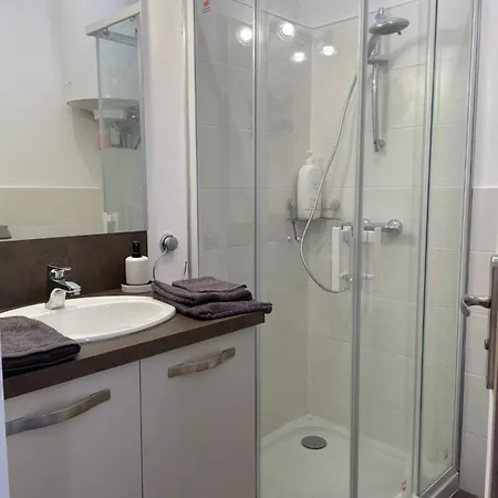 شقة Superbe Studio 35m2 Centre Calme Et Ajoure *