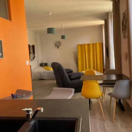 Superbe Studio 35m2 Centre Calme Et Ajoure * مييو